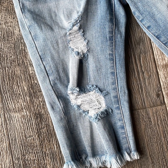 🌟A2 🌟Bermuda 🌟Jeans Los
Angeles California Shorts,
Regular Small, - Picture 7 of 12